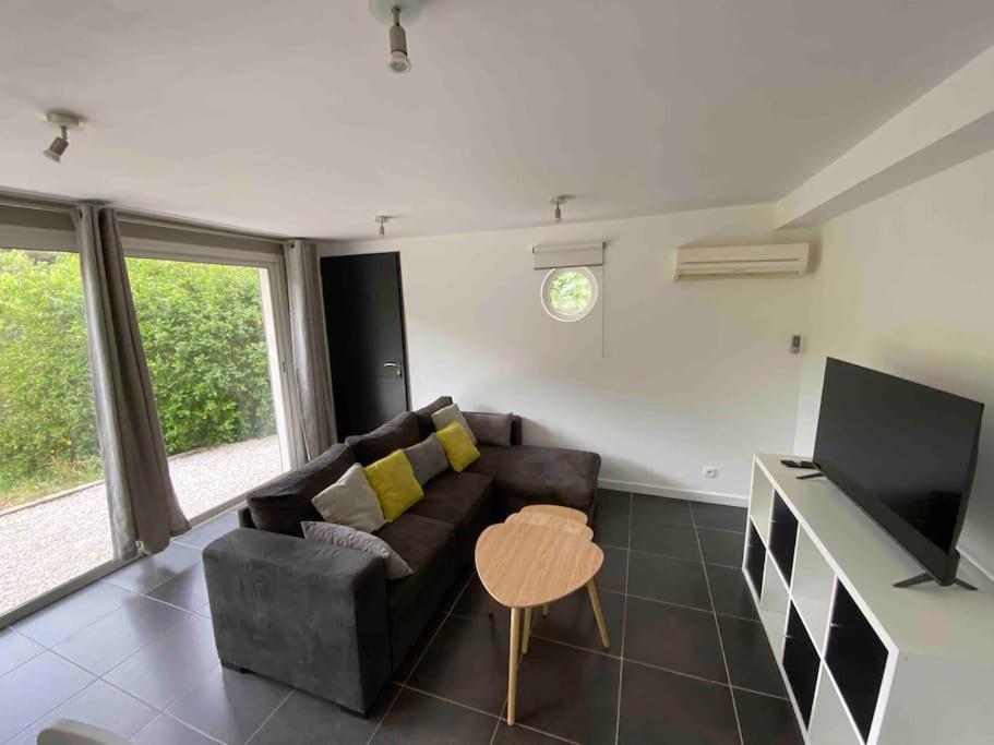 La Destrousse Appartement 2-4 Pers. Piscine, Entre Aix Et Cassis מראה חיצוני תמונה