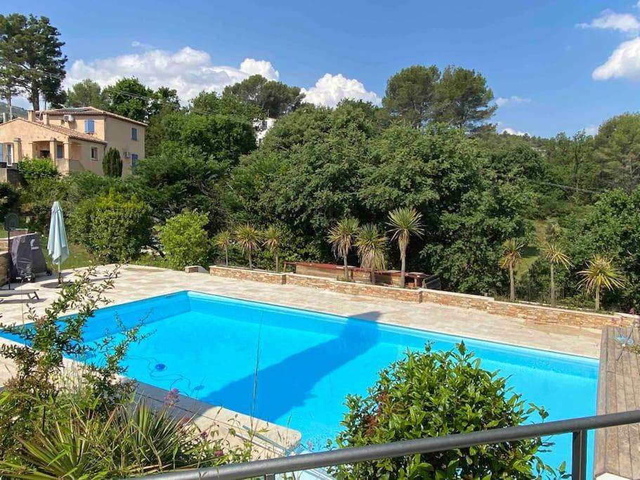 La Destrousse Appartement 2-4 Pers. Piscine, Entre Aix Et Cassis מראה חיצוני תמונה