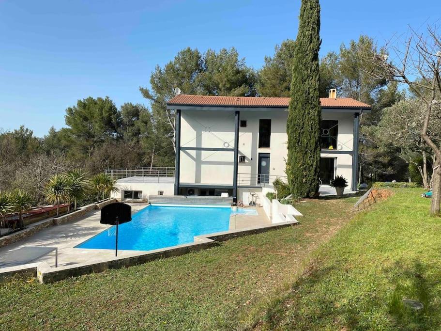 La Destrousse Appartement 2-4 Pers. Piscine, Entre Aix Et Cassis מראה חיצוני תמונה